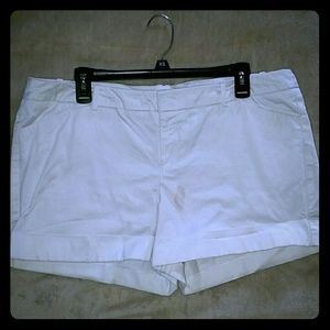 White shorts size 16