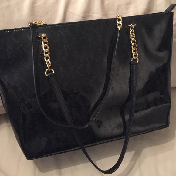 Authentic Michael Kors shoulder bag