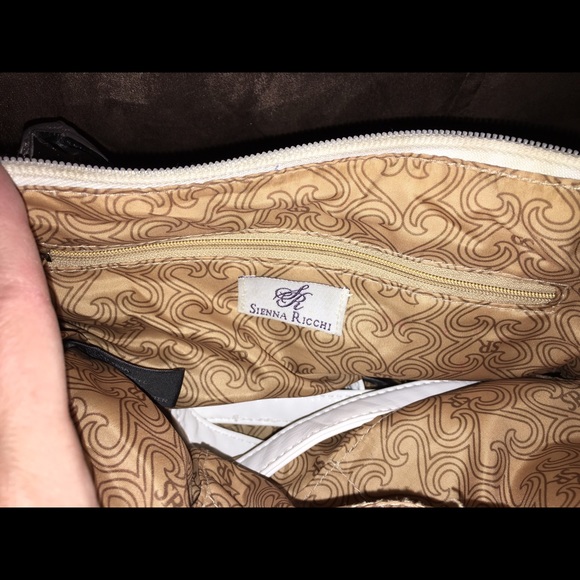 Purse - Picture 2 of 2