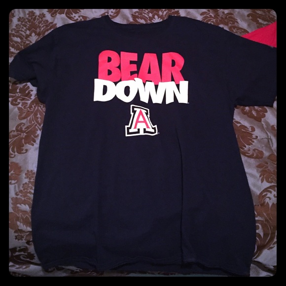 Russel UofA tee