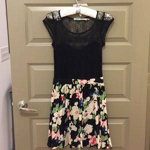 Kimchi Blue lace and floral dress