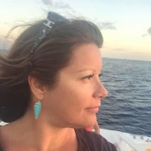 Meet your Posher, Monica