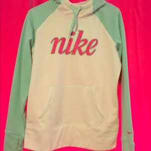 Nike sweater 🎉flash sell🎉
