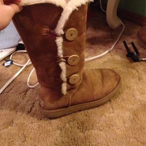Tall UGGS