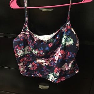 Flowered crop top🌸🌺🌷