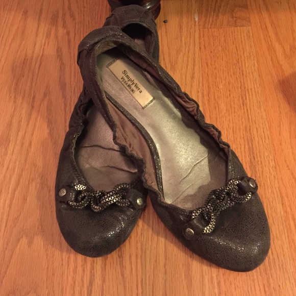 Vera Wang flats