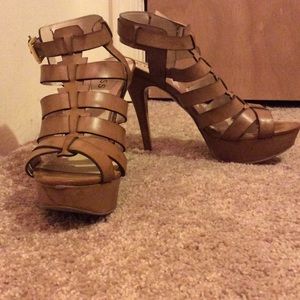 GUESS GLADIATOR STILETTOS 👠