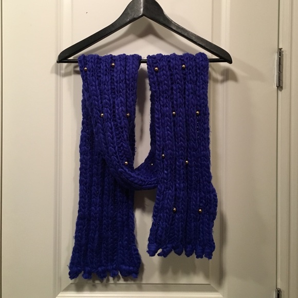 BCBG Scarf