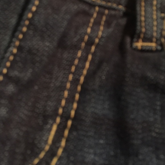Dark blue jean shorts - Picture 2 of 3