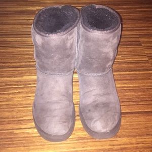 Classic Chocolate Brown Short Uggs