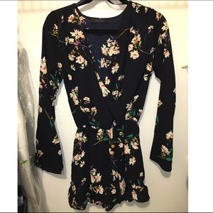 Floral belly sleeve Romper