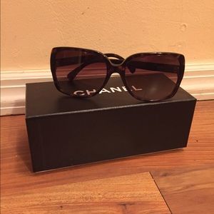 CHANEl tortoise sunglasses