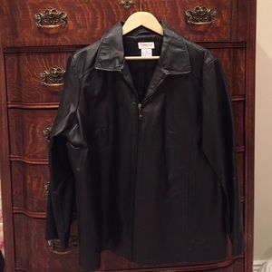 Women's plus size smooth leather jacket
