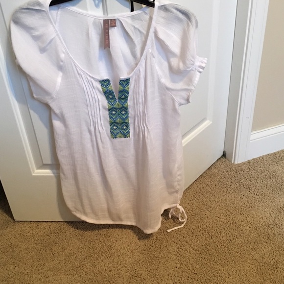 Casual summer linen top