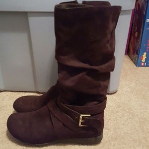 Brown boots