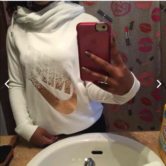 Nike Jackets & Blazers - NWOT Nike Funnel Neck Hoodie