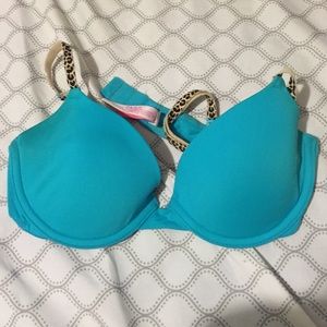 34A PINK vs bra