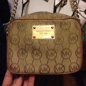 Michael Kors Crossbody