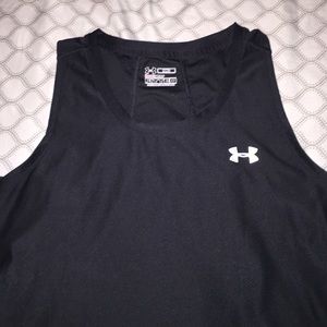 Under Armour Fitted razor back tank