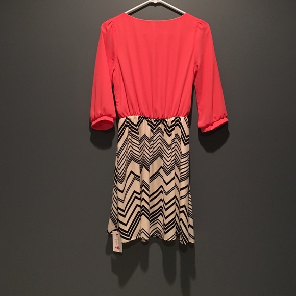 Dress - Picture 4 of 4