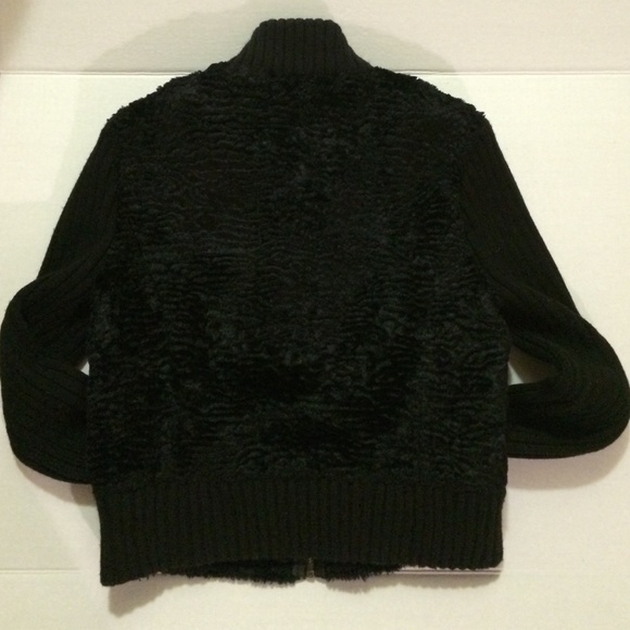 Sweater - Picture 2 of 2