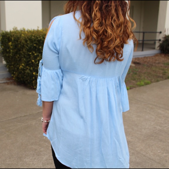 ✳️CLEARANCE✳️ Blue Tunic Tassel Blouse - Picture 4 of 4