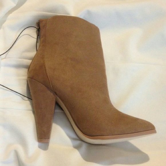 Forever 21 Camel bootie