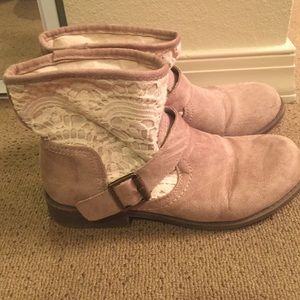 Tan Mudd Ankle Boots