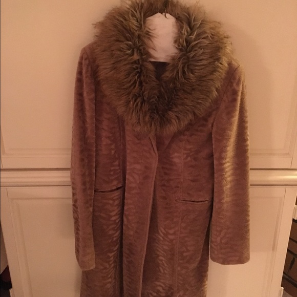 Vintage tan faux fur coat size s gorgeous