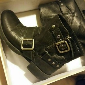 Black ankle  boots