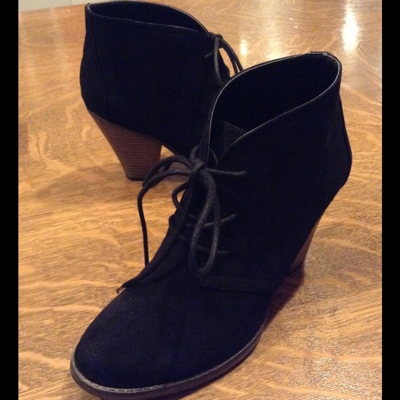 MIA black, faux suede booties, sz 8.5