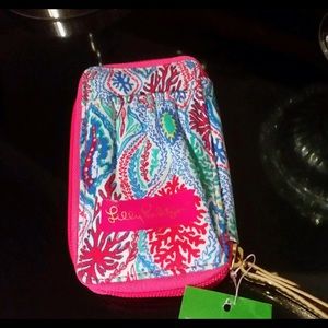 Lilly Pulitzer iPhone 5 wristlet