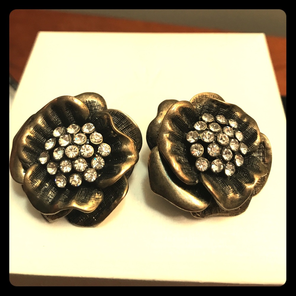 Flower bronze/diamond earrings
