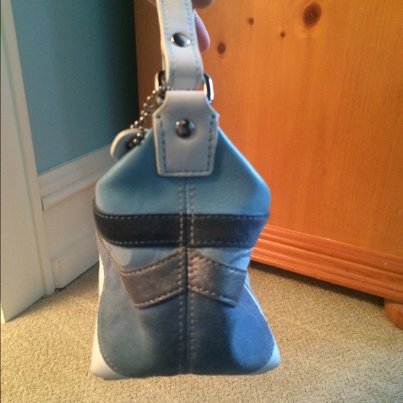 Small Coach Purse! - Picture 2 of 3