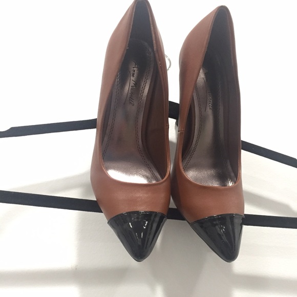 🍕PIZZA SALE!!!🍕LIKE NEW Brown and black heels!