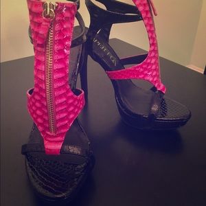 Black Shoes with Pink animal print accent