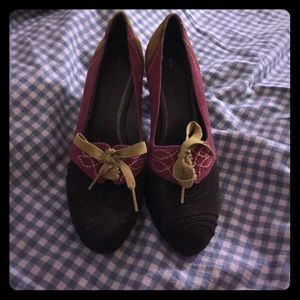 Antho shoes. (Pilero and letterpress)