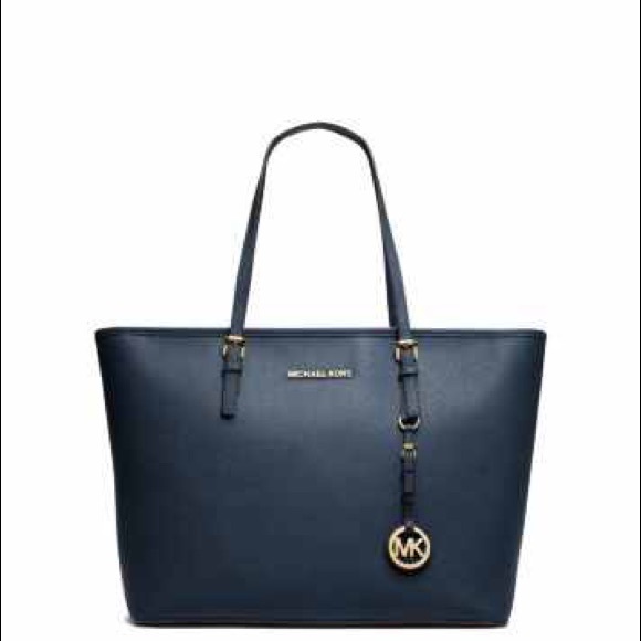 Michael Kors Handbags - Jet set MK tote