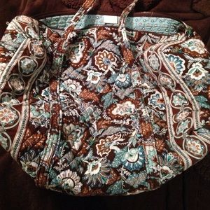 Vera Bradley over sized overnight tote