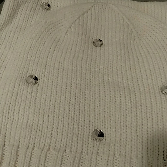 Last Weekend For Sale! - Picture 3 of 6