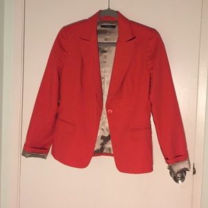 TAHARI  tailored red blazer