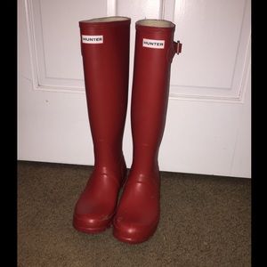 Hunter rain boots - size 8