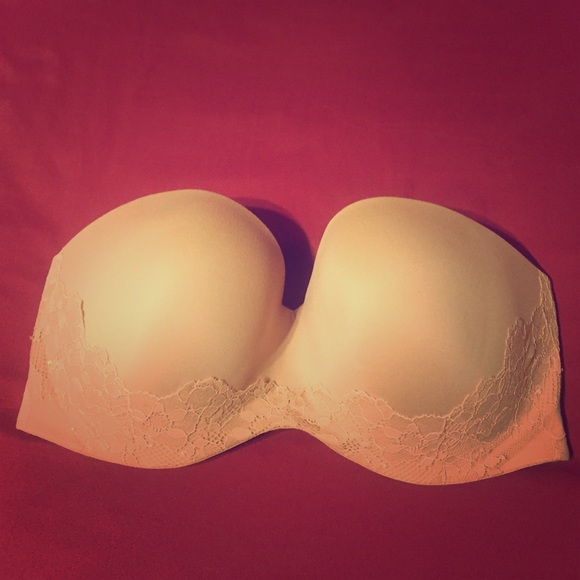Body by Victoria strapless bra 34DDD.