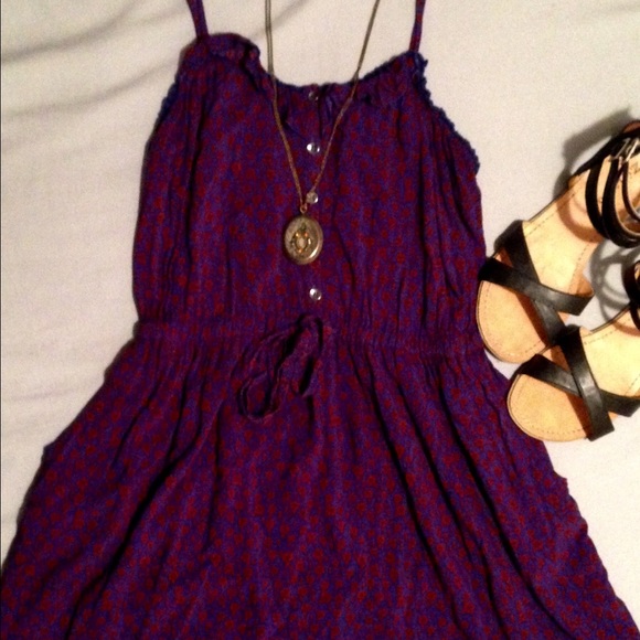 Dresses & Skirts - Cute Floral Print Dress 💘