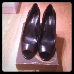 Peep toe ENZO Angiolini shoes