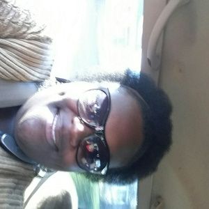 Meet your Posher, Ebony