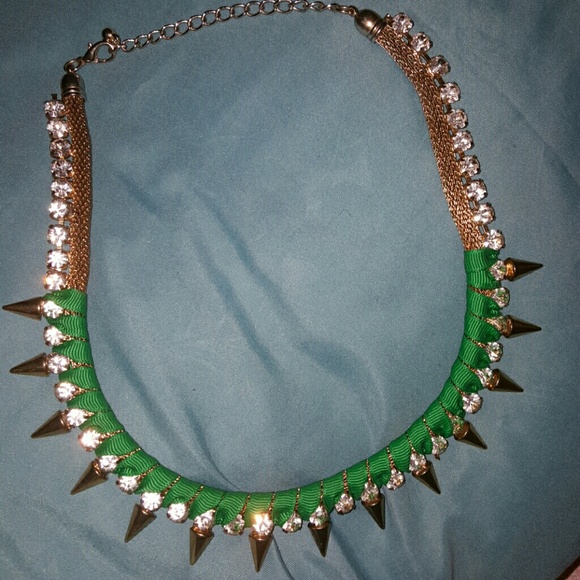 Statement necklace