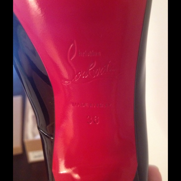 Christian Louboutin So Kate Pumps - Picture 4 of 4