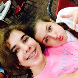 Meet your Posher, Claire