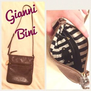 Cute, like new Gianni Bini shoulder bag